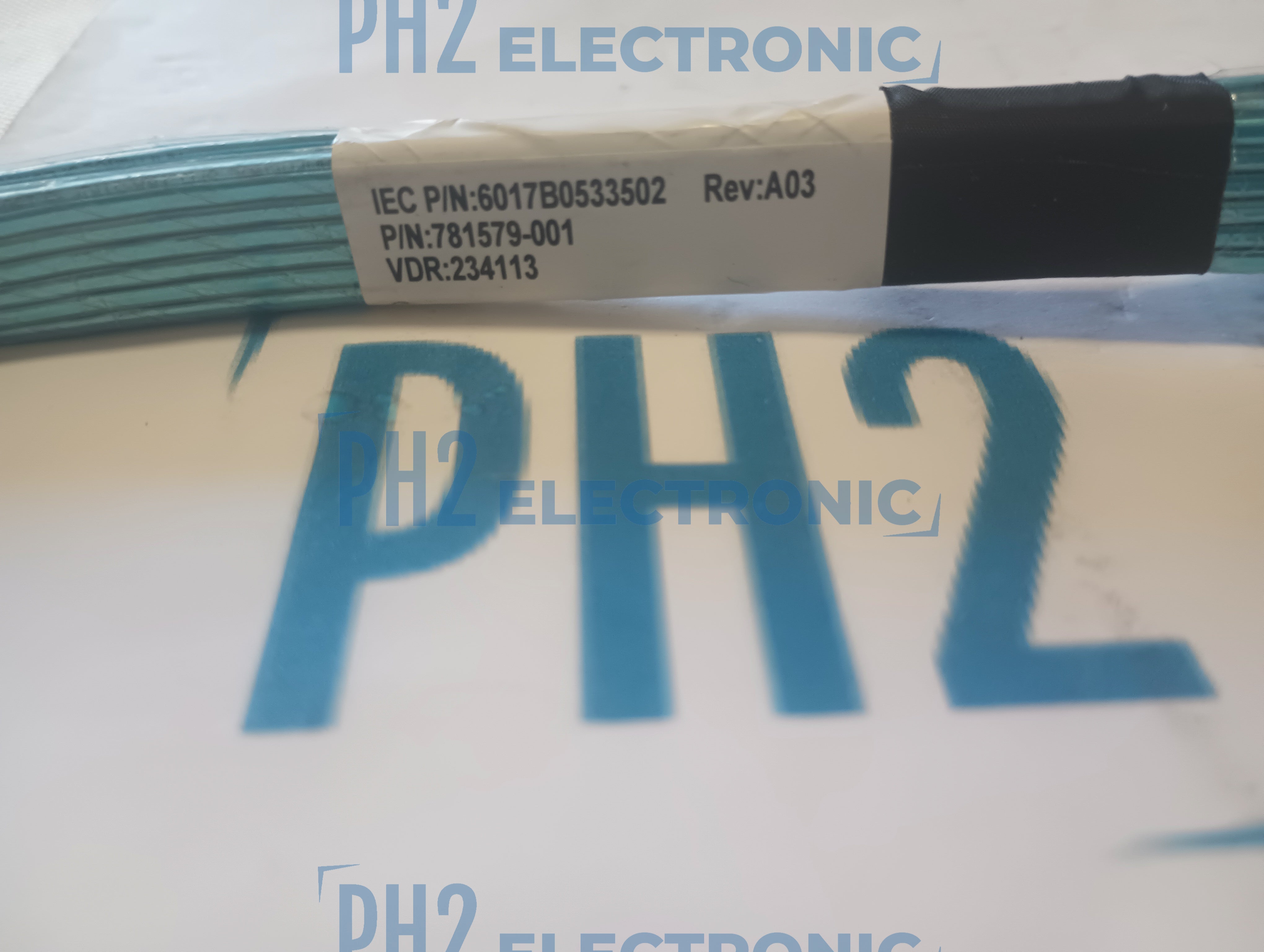 HPE 781579-001 784629-001 ProLiant DL380 Gen9 Mini-SAS Cable-Includes four mini-SAS cables