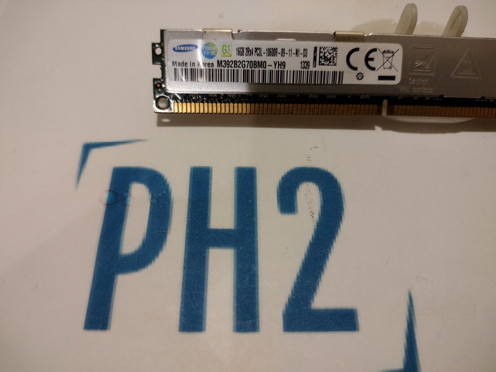 IBM M392B2G70BM0-YH9 47J0158 46C0599 49Y1528 16GB 2RX4 PC3L-10600R
