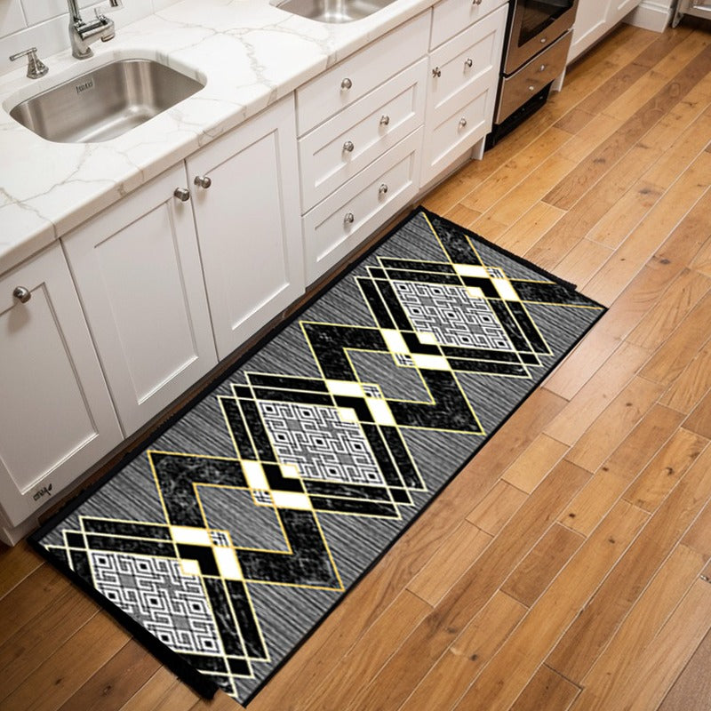 Black simple running carpet non-slip and dirt-resistant machine washable indoor home runner carpet