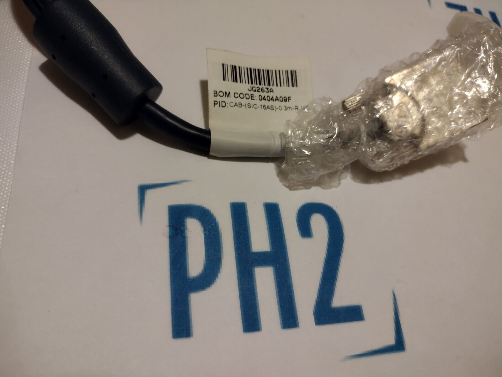 HPE JG263A NEW Genuine Network Cable SIC-16AS- 1.81"(0.3M) - 4 x RJ-45 Male