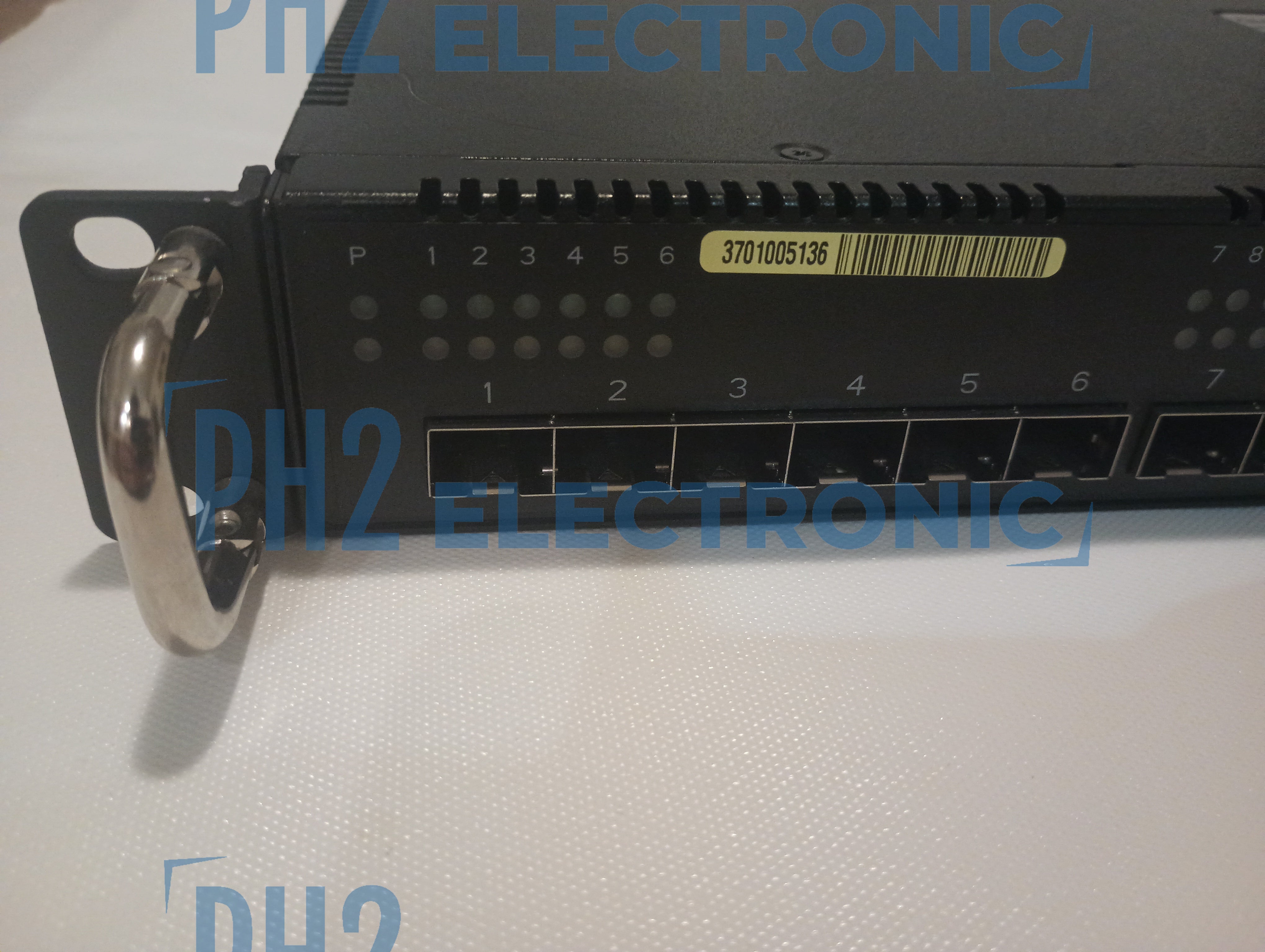 QUANTA LB6M Network Switch 10GB 24-Ports SFP+ Dual Power Supply With Rack