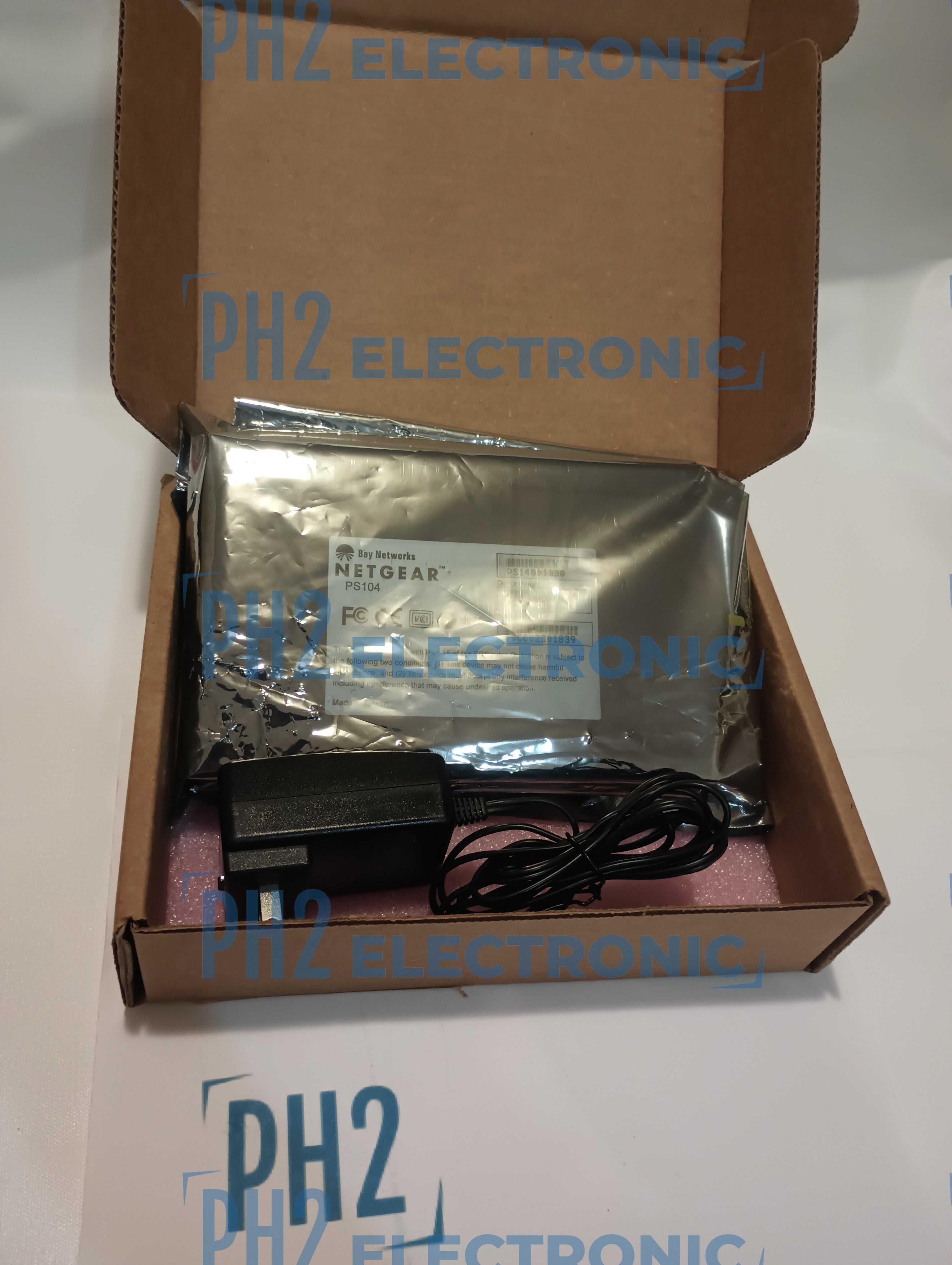 Netgear 10 Mbps Print Server Model PS 104 BLUE WITH POWER CABLE