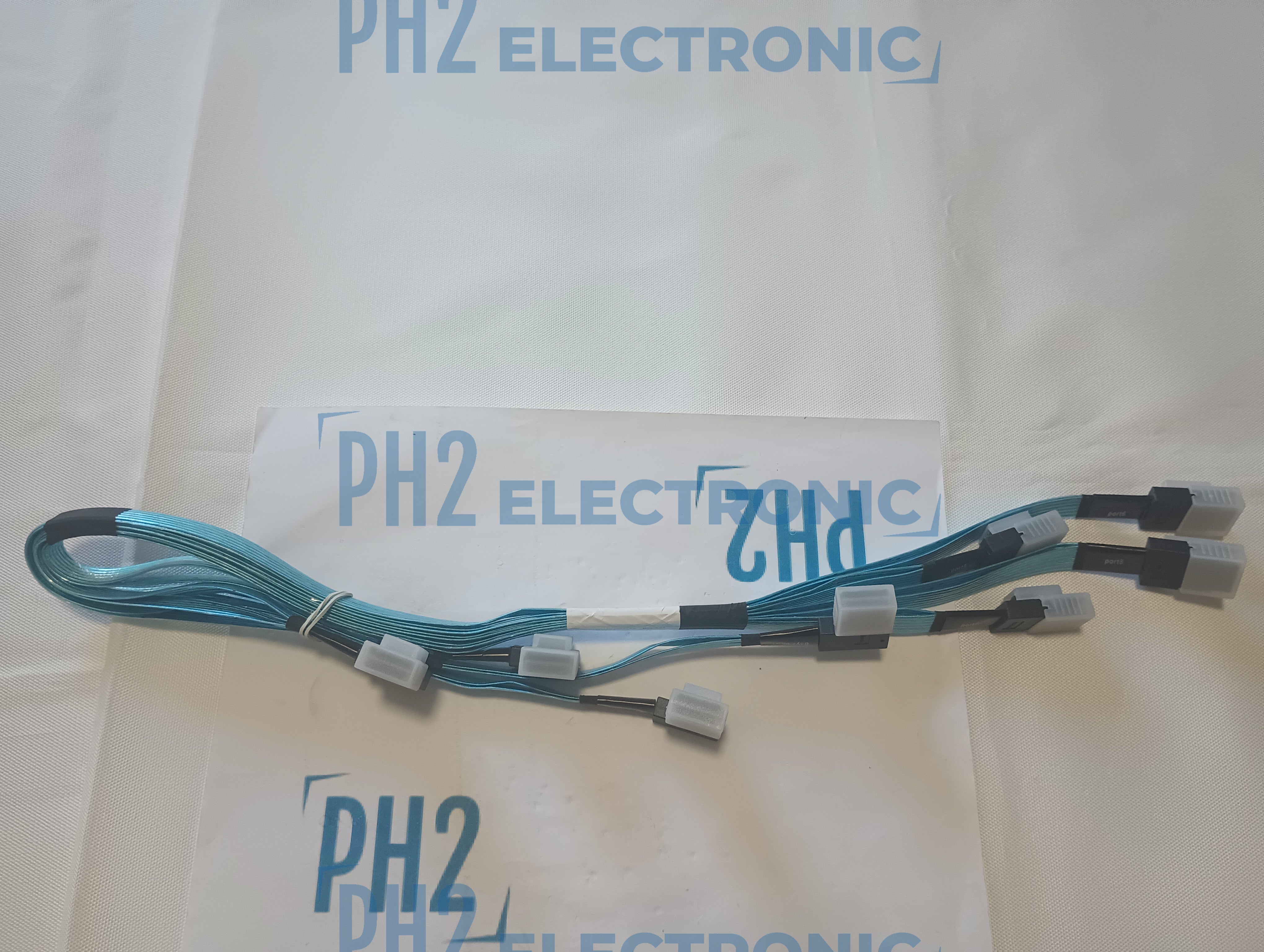 HPE 781579-001 784629-001 ProLiant DL380 Gen9 Mini-SAS Cable-Includes four mini-SAS cables