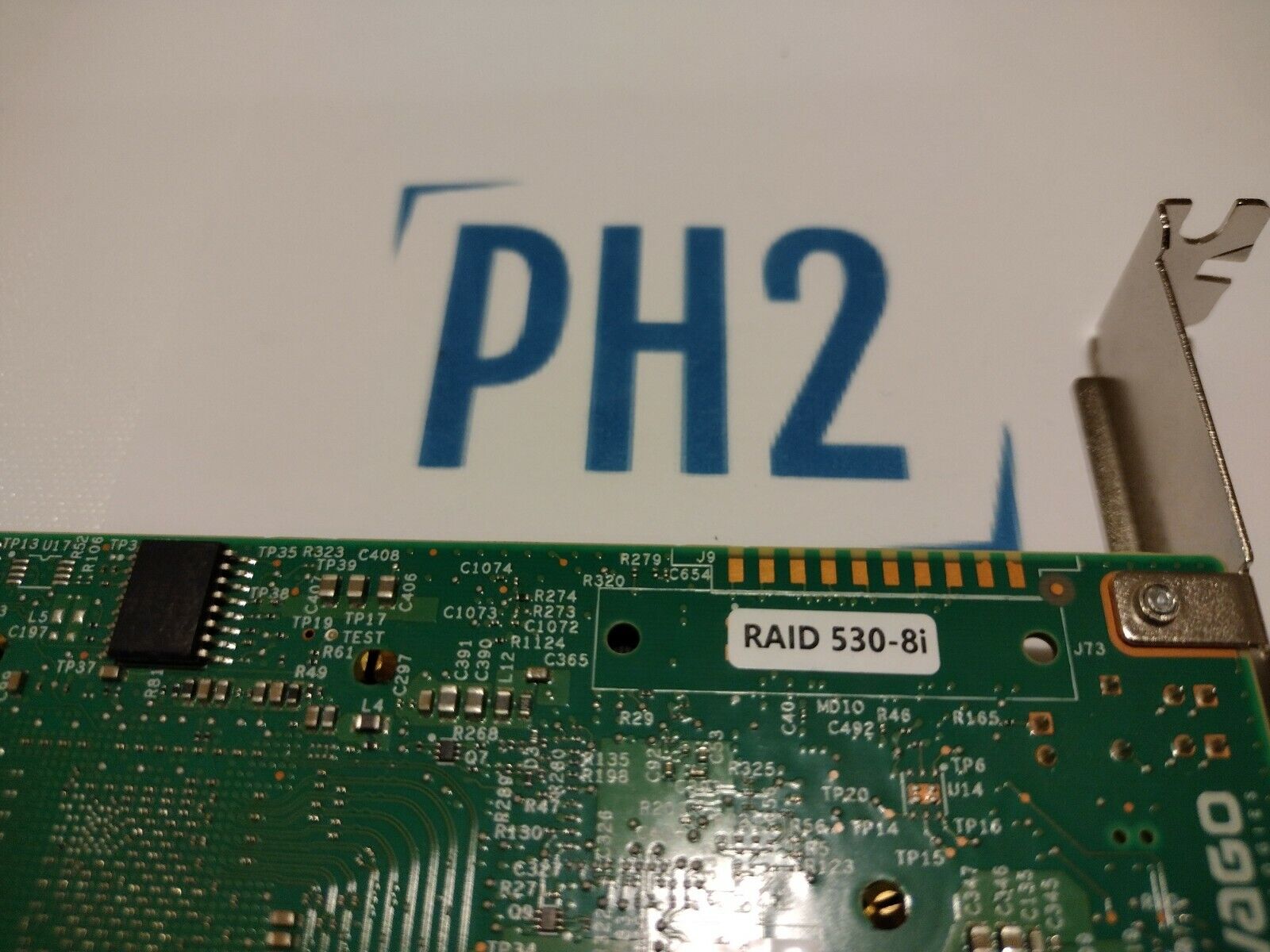 Lenovo 02JG102 7Y37A91082 RAID 530-8i PCIe 12Gb Adapter with Both Brac