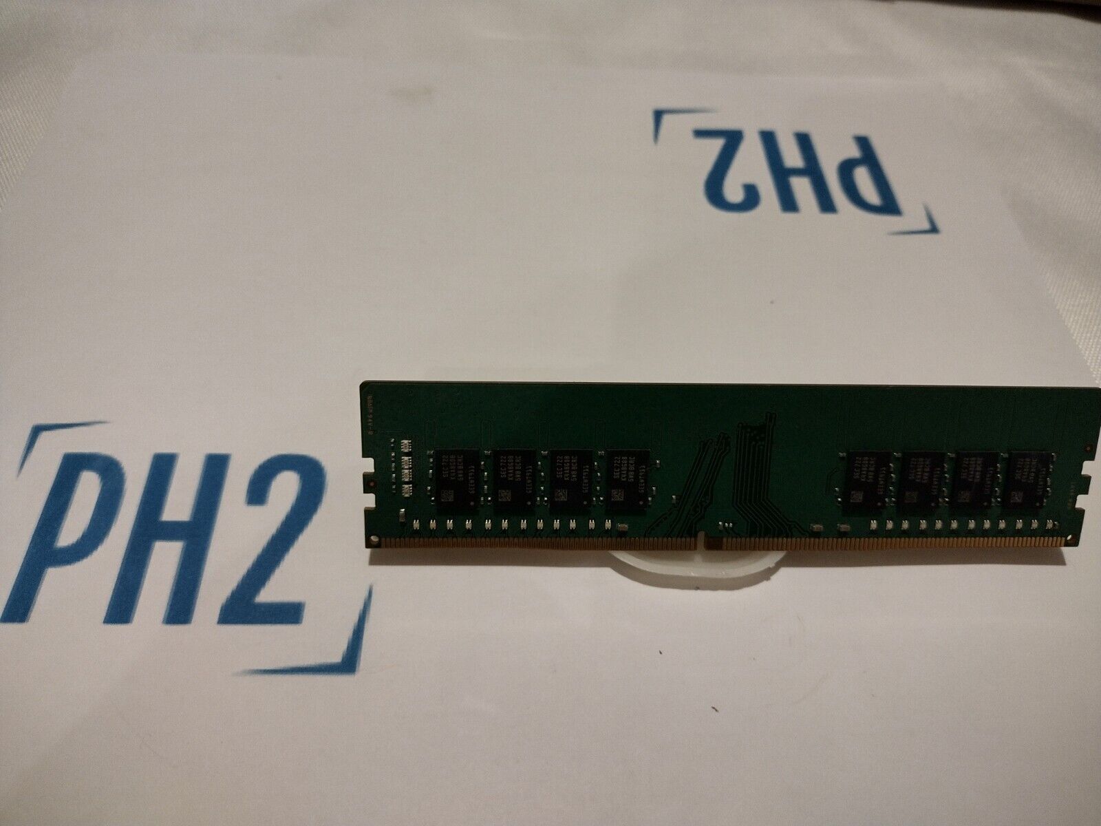 HPE Genuine 854914-001 M378A2K43BB1-CRC 16GB 2RX8 DDR4 2400MHz PC4-19200